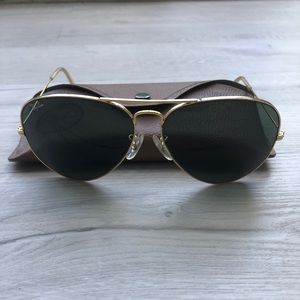 Medium Ray-Ban Aviator Sunglasses